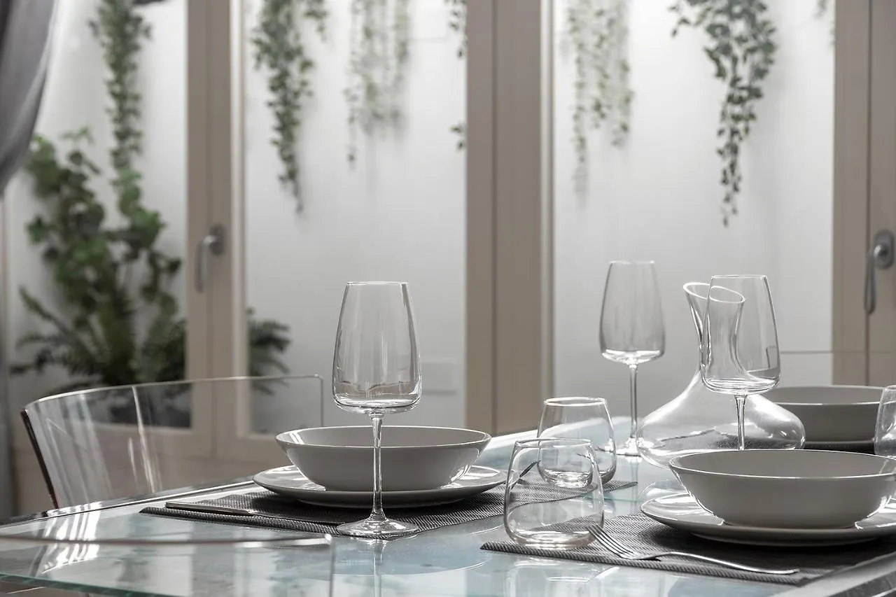 Fiera Milano-City Life ☆☆☆☆☆ Tre Torri House 0*, Milano